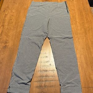 Skinny pants with side zipper Dynamite size L